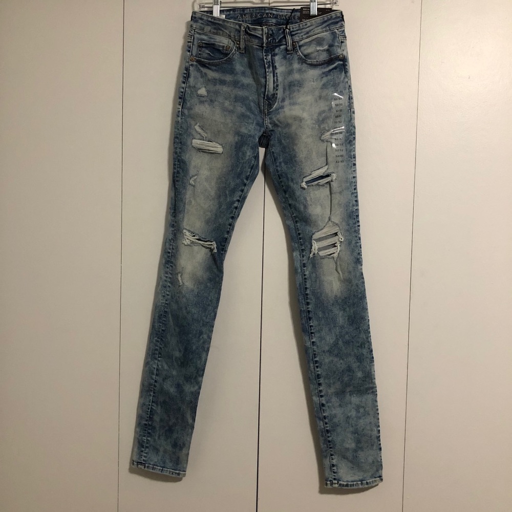 Nwt American Eagle skinny light acid wash jeans32